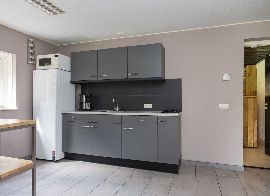 De keuken van het kantoorgebouw